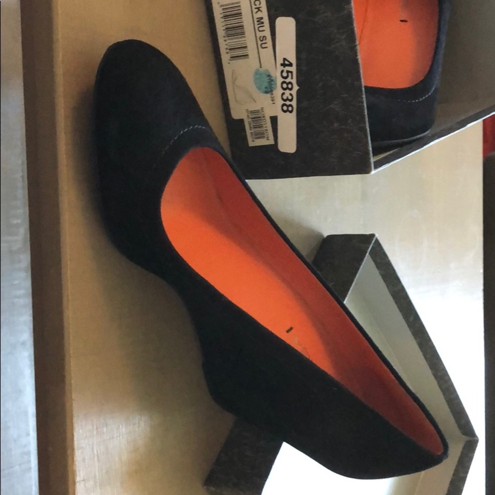 Via Spiga V-Amelia black suede wedge